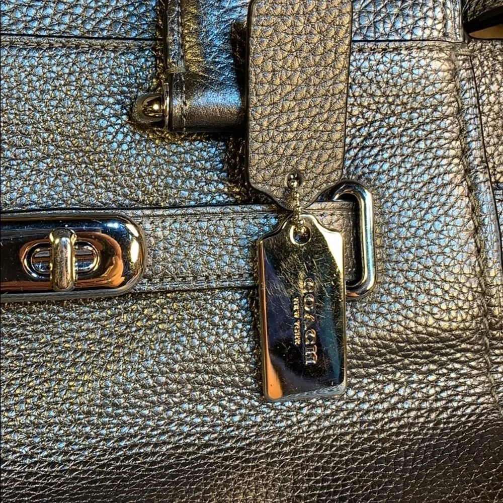 Coach leather gunmetal pocketbook EUC no strap